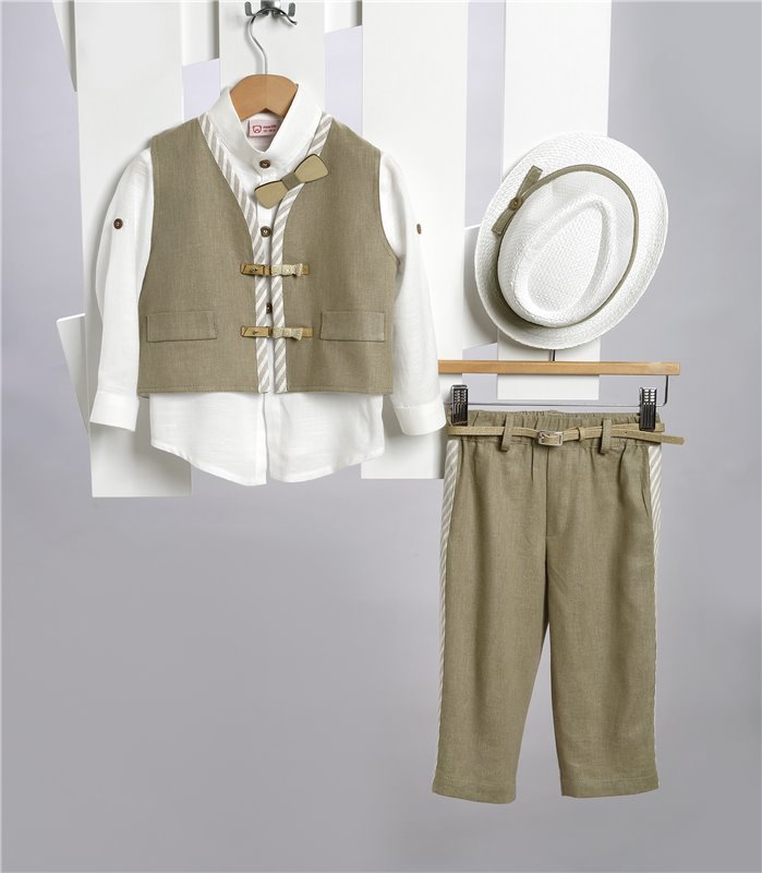 2701-1 Μπεζ λινό παντελόνι, εκρού βαμβακερό πουκάμισο και μπεζ λινό γιλέκο.