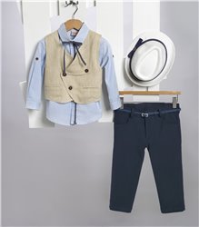 2713-3 Μπλε καμπαρντίνα παντελόνι, σιέλ βαμβακερό πουκάμισο και μπεζ καμπαρντίνα γιλέκο.