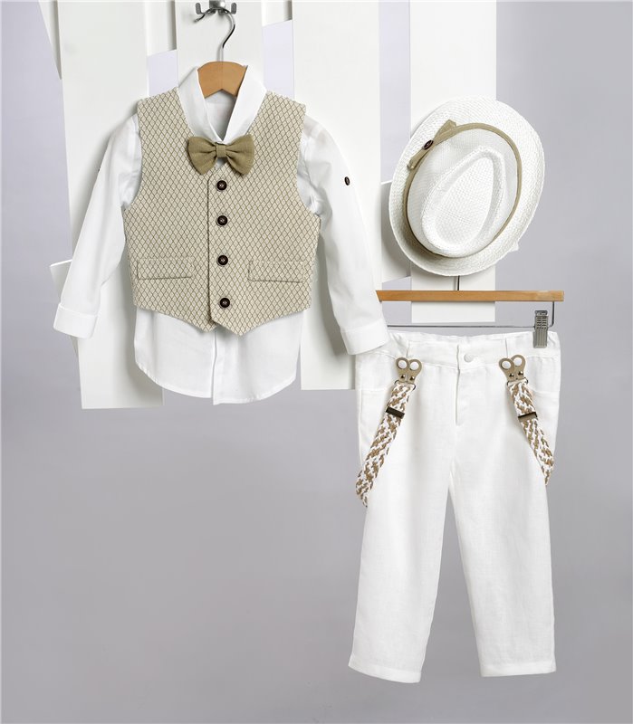 2715-1 Άσπρο λινό παντελόνι, άσπρο βαμβακερό πουκάμισο και μπεζ καμπαρντίνα γιλέκο.