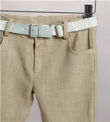 2809-2 Μπεζ καμπαρντίνα παντελόνι, εκρού βαμβακερό πουκάμισο με ενσωματωμένο ραφ καμπαρντίνα γιλέκο.