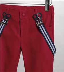 2811-1 Κόκκινη καμπαρντίνα παντελόνι, άσπρο βαμβακερό πουκάμισο και μπλε καμπαρντίνα γιλέκο.