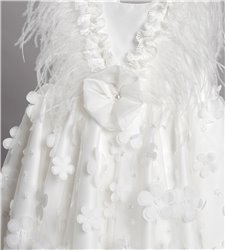 2828-2 Εκρού φόρεμα από τούλι κεντημένο με λουλούδια στολισμένο με μαραμπού.