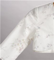 2832-2 Εκρού φόρεμα από τυπωμένο τούλι στολισμένο με τούλινη ζώνη και λουλούδια.